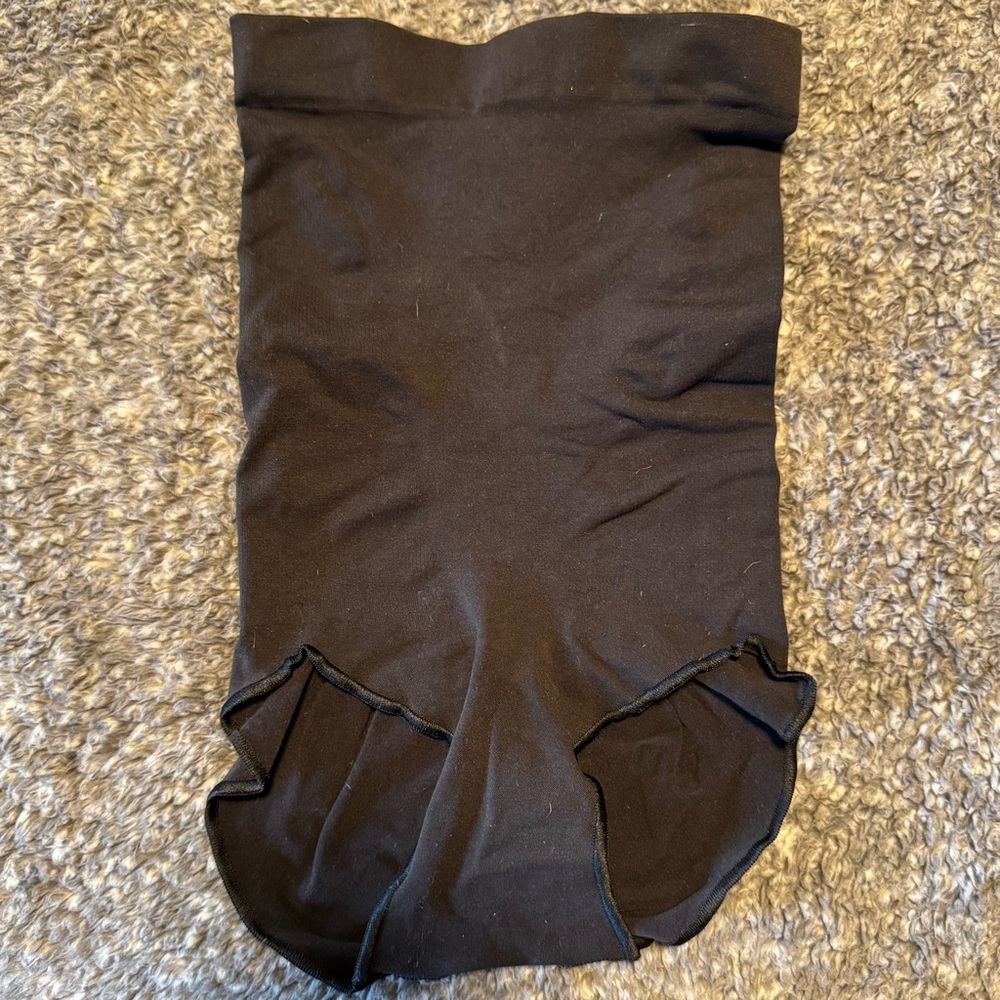 Skims High waisted brief shapewear